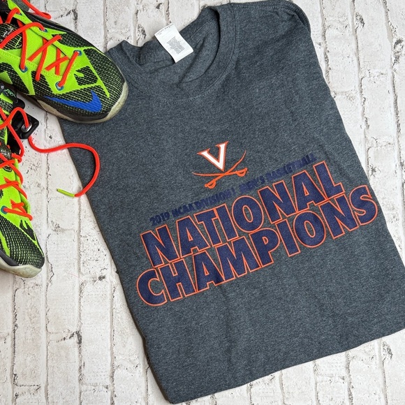 UVA 2019 National Champions T-Shirt – Men’s Medium – Gildan Heavy Cotton - Picture 1 of 5